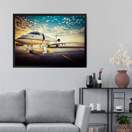 Obraz w ramie Samolot czekający na pasie startowym