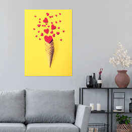 Plakat Rożek z serduszkami na żółtym tle