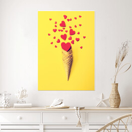 Plakat samoprzylepny Rożek z serduszkami na żółtym tle