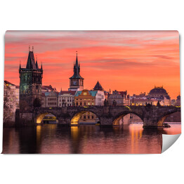 Fototapeta Most Karola w Pradze z czerwonym zmierzchem w tle - Czechy