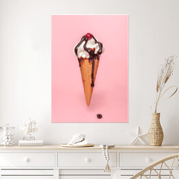 Plakat samoprzylepny Rożek - lody z syropem czekoladowym na różowym tle