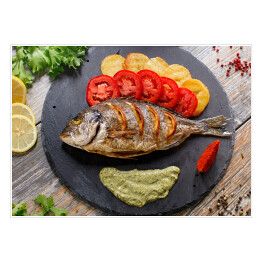 Ryba z ziemniakami i pomidorami