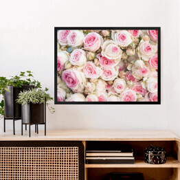 Obraz w ramie Dywan ułożony z jasnych róż