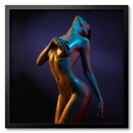 Obraz w ramie Elegancka modelka w złoto niebieskiej farbie