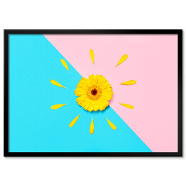 Plakat w ramie Żółty kwiat na niebiesko różowym tle