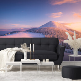Fototapeta winylowa zmywalna Zimowy krajobraz ze szczytem górskim
