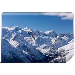 Fototapeta samoprzylepna Ośnieżone szczyty Dombai, Kaukaz, Rosja