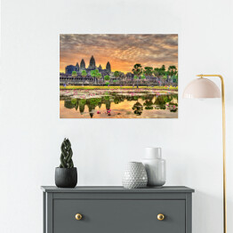 Plakat Wschód słońca w ciepłych barwach nad Angkor Wat
