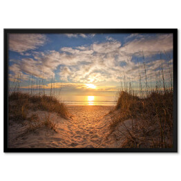Plakat w ramie Wschód słońca w pobliżu plaży