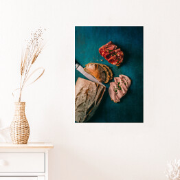 Plakat samoprzylepny Rustykalny chleb ze świeżym salami i chorizo ​​