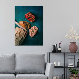 Plakat Rustykalny chleb ze świeżym salami i chorizo ​​
