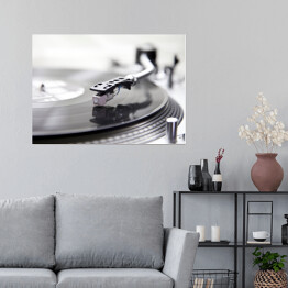 Plakat samoprzylepny Gramofon z płytą winylową w odcieniach szarości