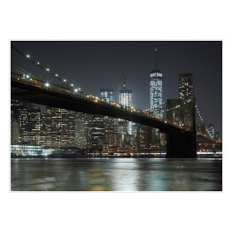 Plakat Widok na Most Brooklyński na tle panoramy oświetlonego Nowego Jorku nocą