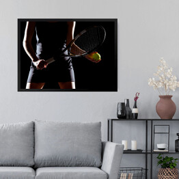 Obraz w ramie Kobieta z rakietą tenisową i piłką