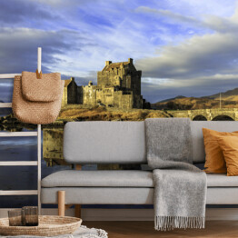 Fototapeta Zamek Eilean Donan w Szkocji w pochmurny dzień