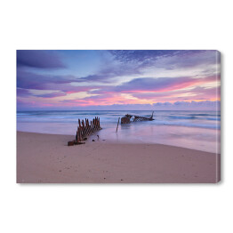 Wschód słońca w Dicky Beach Shipwreck w Australii