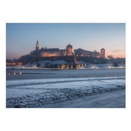 Plakat Zamek Królewski na Wawelu i Katedra Wawelska w zimie nad zamarzniętą Wisłą rano, Kraków, Polska