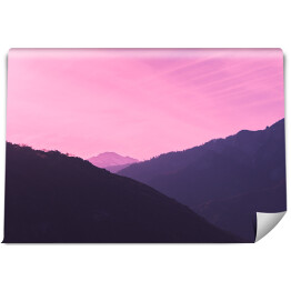 Fototapeta samoprzylepna Różowe niebo nad kolorowymi warstwami gór Sierra Nevada 