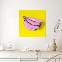 Plakat samoprzylepny Banany w różowej farbie na niebieskim tle