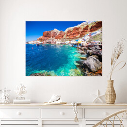 Plakat samoprzylepny Plaża przy Santorini z turkusową wodą
