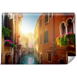 Fototapeta samoprzylepna Romantyczny zaułek w Wenecji