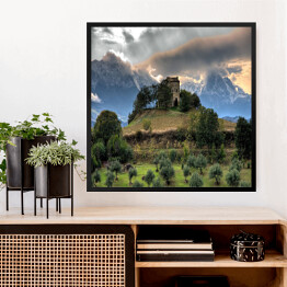 Obraz w ramie Zamek na wzgórzu na tle gór