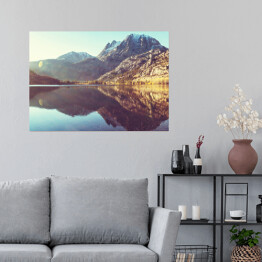 Plakat samoprzylepny Góry położone nad jeziorem, Sierra Nevada