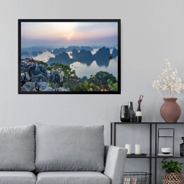 Obraz w ramie Góry Bai Tho w zatoce Halong, Wietnam