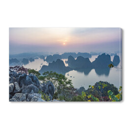 Obraz na płótnie Góry Bai Tho w zatoce Halong, Wietnam