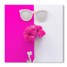 Obraz na płótnie Kwiaty i okulary przeciwsłoneczne 