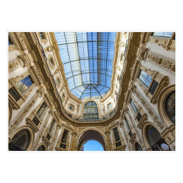 Wnętrze galerii Vittorio Emanuele II w Mediolanie we Włoszech