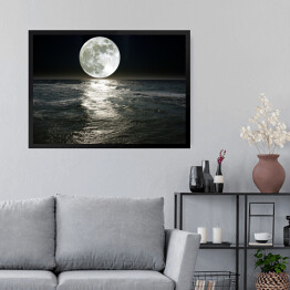 Obraz w ramie Księżyc nad jeziorem