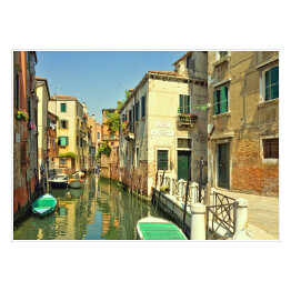 Stare kanały z gondolami w Wenecji we Włoszech