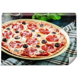 Fototapeta Pizza pepperoni z oliwkami