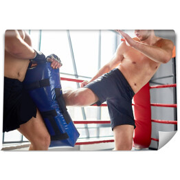 Trening kick-boxingu z instruktorem