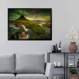 Obraz w ramie Północne światło nad górą Kirkjufell