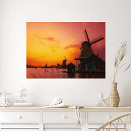 Plakat Tradycyjne Holenderskie wiatraki nad rzeką