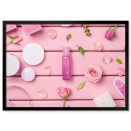 Plakat w ramie Kosmetyki na różowym tle