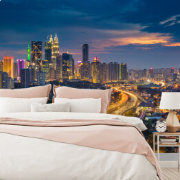 Fototapeta samoprzylepna Miejski pejzaż Kuala Lumpur podczas zmierzchu