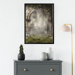 Obraz w ramie Stara brama z bluszczem w mglistym lesie