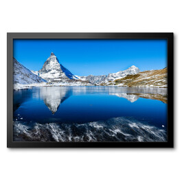 Obraz w ramie Odbicie Matterhorn w jeziorze