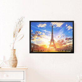 Obraz w ramie Wieża Eiffla oświetlona słoncem, Paryż. Francja