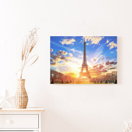Obraz na płótnie Wieża Eiffla oświetlona słoncem, Paryż. Francja