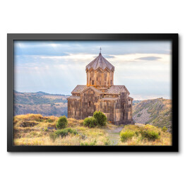 Obraz w ramie Kościół w chmurach na zboczach góry Aragats, Amberd, Armenia