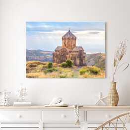 Obraz na płótnie Kościół w chmurach na zboczach góry Aragats, Amberd, Armenia