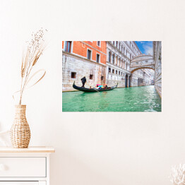 Plakat samoprzylepny Tradycyjna gondola i słynny Most Westchnień w Wenecji