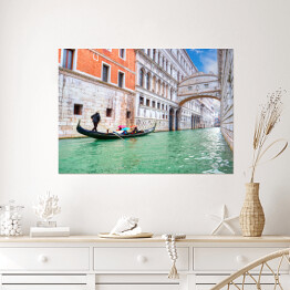 Plakat Tradycyjna gondola i słynny Most Westchnień w Wenecji