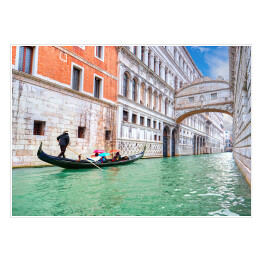 Plakat Tradycyjna gondola i słynny Most Westchnień w Wenecji
