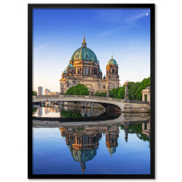Berlińska Katedra - odzwierciedlenie w rzece, Niemcy