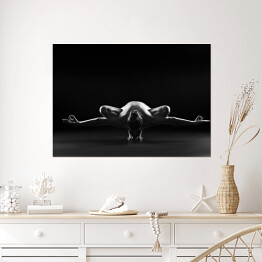 Plakat Naga kobieta ćwicząca jogę